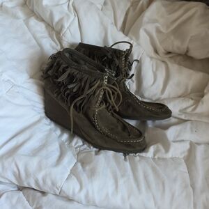 Fringe Suede Wedge Ankle Boots - Olive